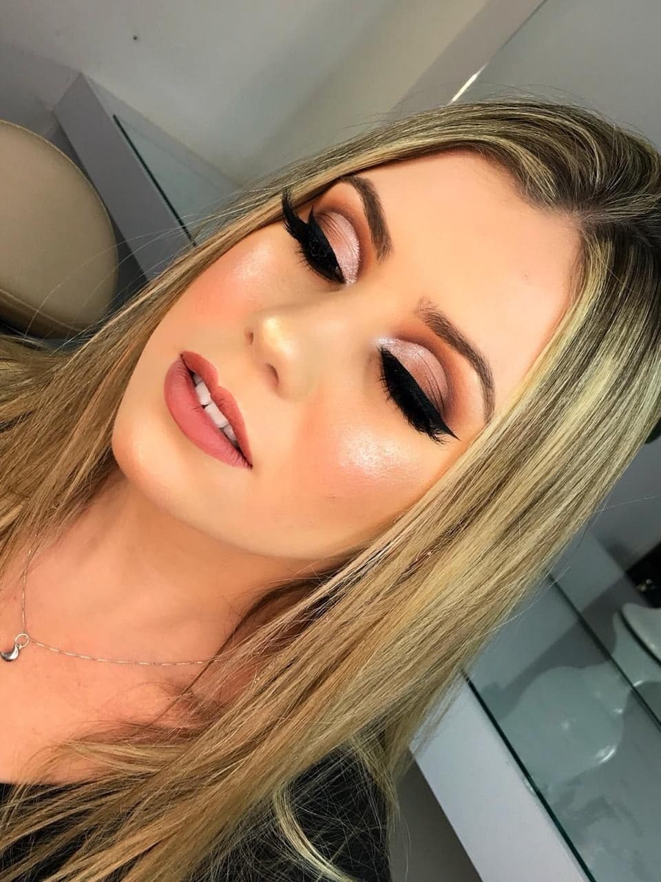 Makeup look by Isadora Carvalho — 8
