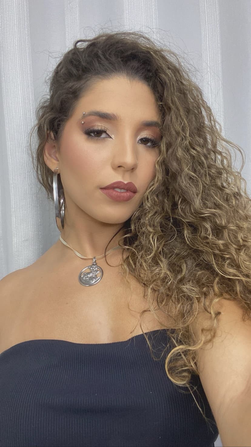 Makeup look by Isadora Carvalho — 11